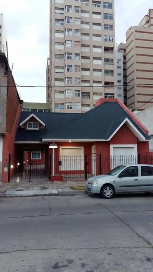 VENTA CASA 5 AMBIENTES Necochea