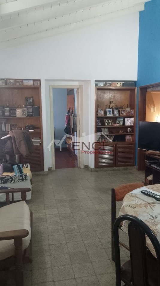 VENTA CASA 4 AMBIENTES CIUDAD EVITA