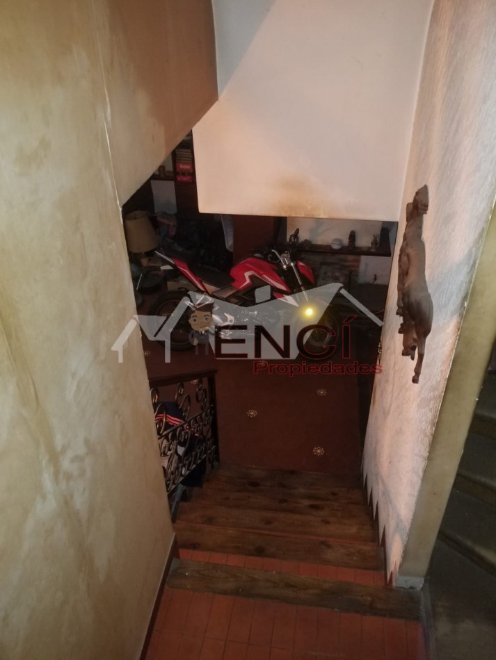 VENTA CASA 6 AMBIENTES VILLA PUEYRREDON