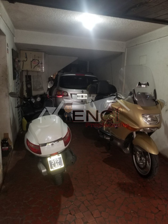 VENTA CASA 6 AMBIENTES VILLA PUEYRREDON