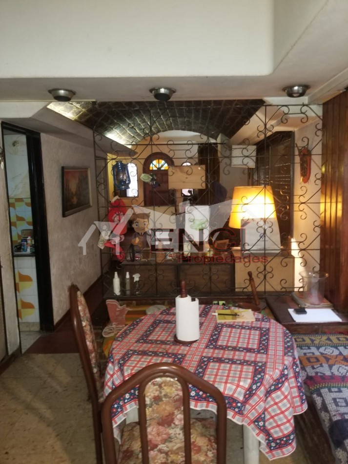 VENTA CASA 6 AMBIENTES VILLA PUEYRREDON