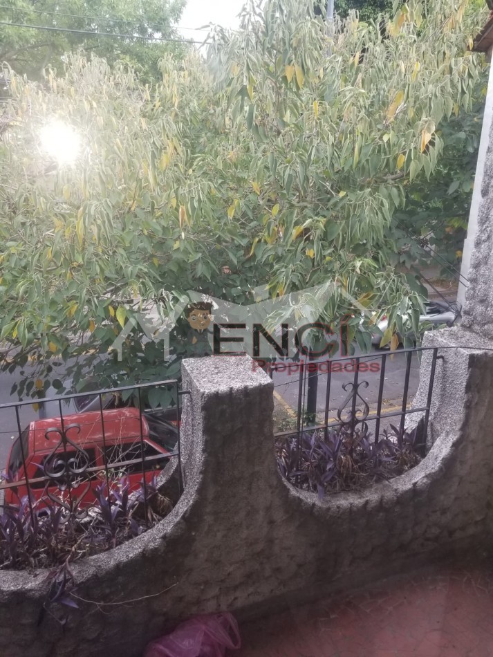 VENTA CASA 6 AMBIENTES VILLA PUEYRREDON