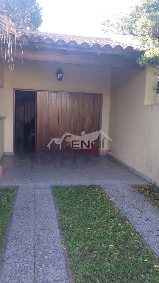 VENTA CASA 4 AMBIENTES CIUDAD EVITA