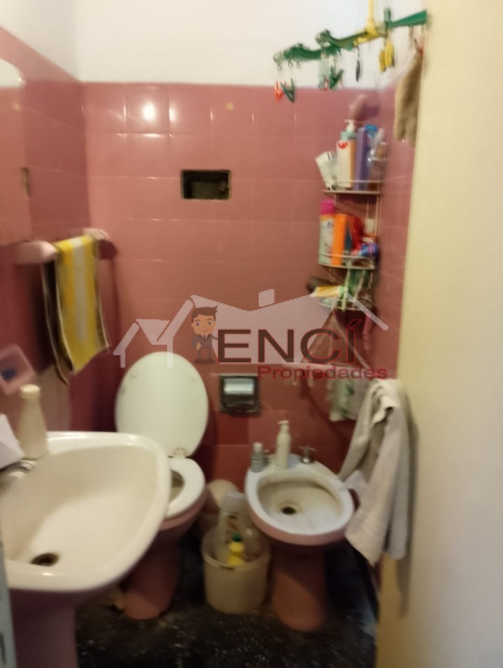 Terreno con Casa 8 ambientes VENTA Villa Lugano