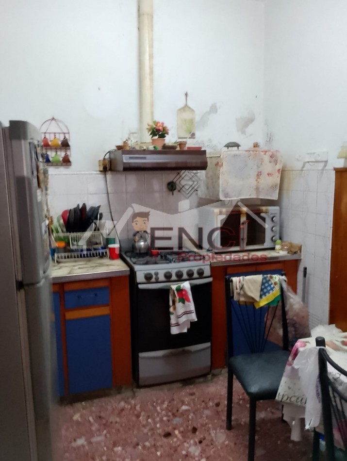 Terreno con Casa 8 ambientes VENTA Villa Lugano