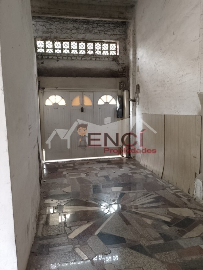 Terreno con Casa 8 ambientes VENTA Villa Lugano