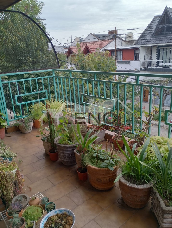 Terreno con Casa 8 ambientes VENTA Villa Lugano