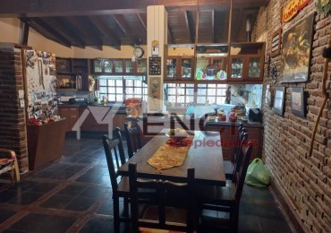 VENTA CASA 5 AMBIENTES CIUDAD EVITA